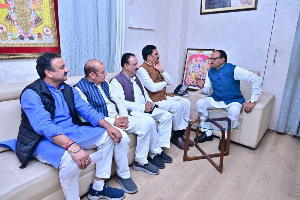 नाम- मुकेश चौधरी
पद- विधायक (बीजेपी),