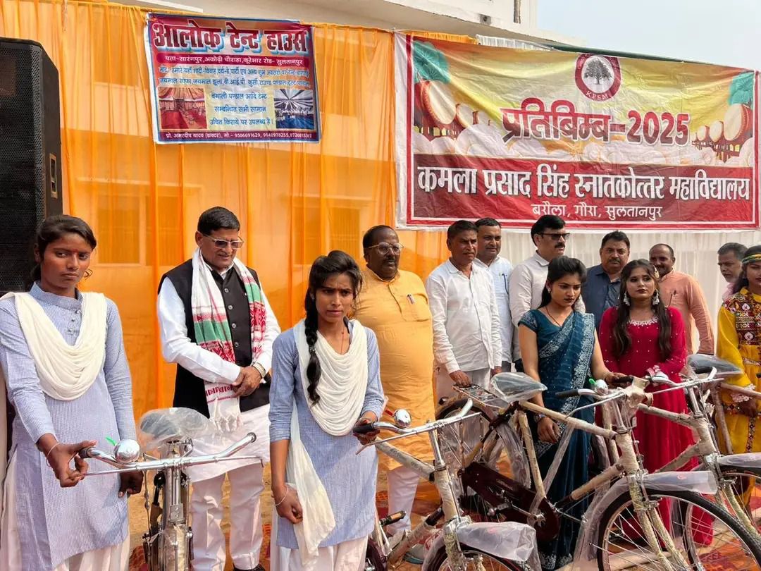 नाम : लालजी वर्मा  पद : सांसद (सपा), अंबेडकर नगर  लोकसभा क्षेत्र ,उत्तर प्रदेश नवप्रवर्तक कोड : 7118
