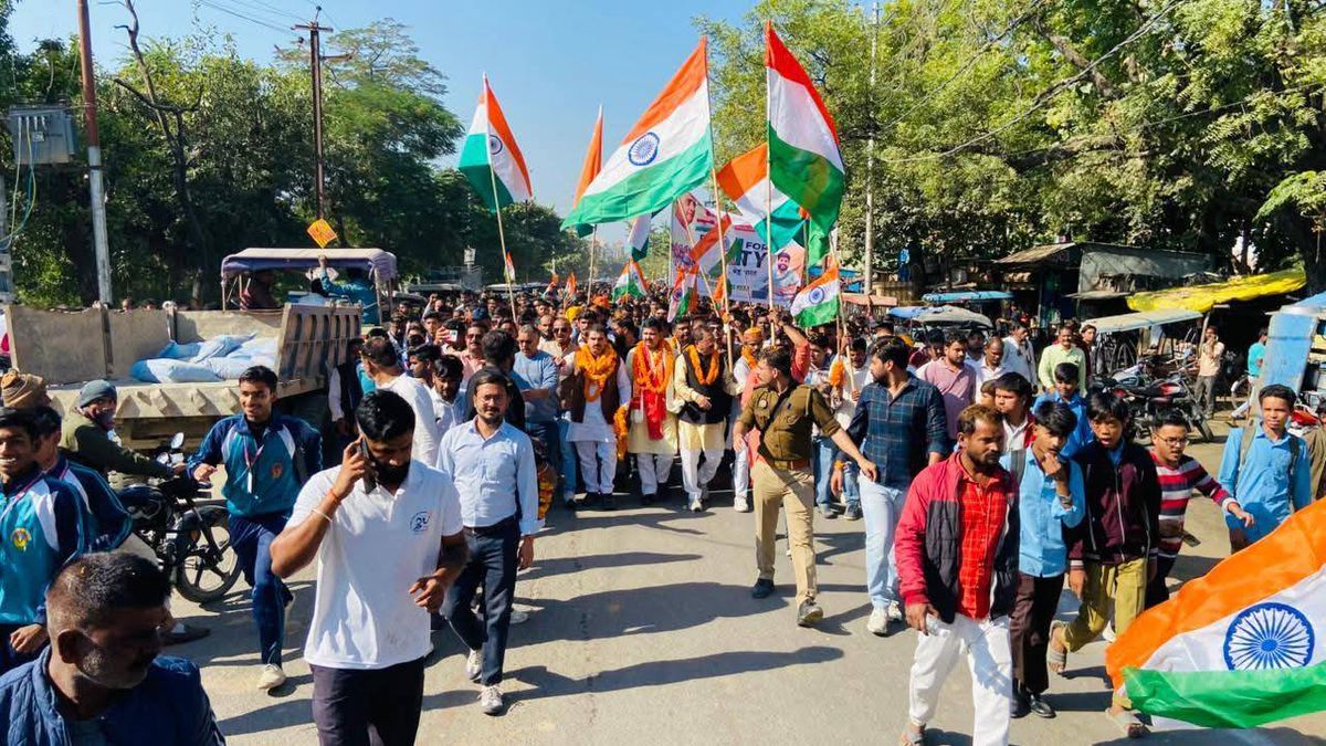 नाम-
अमन
अरविन्द गिरी
पद-
विधायक(भाजपा</