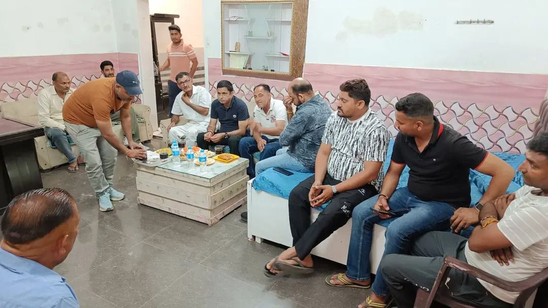 नाम- प्रदीप कुमार चौधरीपद- विधायक(भाजपा