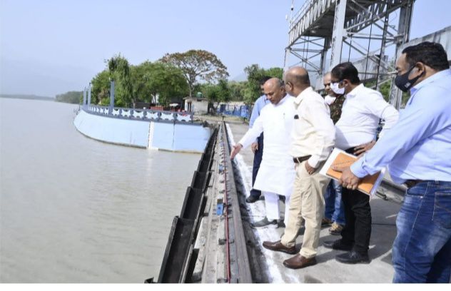 श्री आरसीपी सिंह ने उत्तराखंड जल विद्युत निगम के ऋषिकेश स्थित वीरभद्र बैराज का किया निरीक्षण-अपने उत