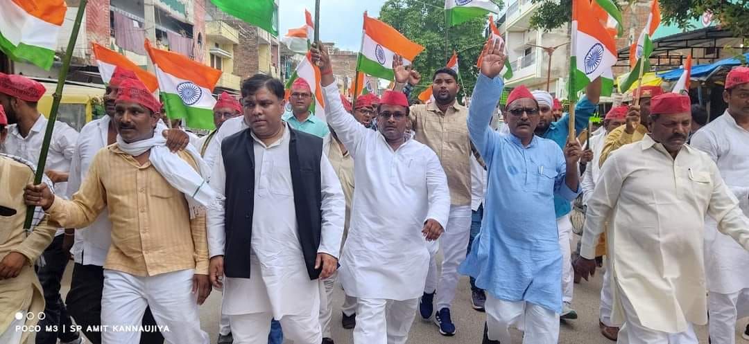 नाम- बेचाई सरोज
पद- विधायक (लालगंज), आजमगढ़,