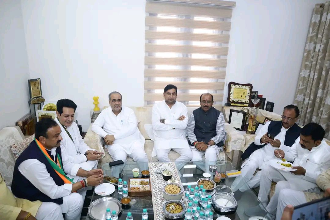 नाम-
सोमेंद्र सिंह तोमर
पद-
विधायक (भाजपा<