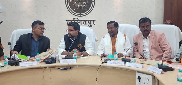 नाम-
रामरतन कुशवाहा
पद-
विधायक (बीजेपी), ल