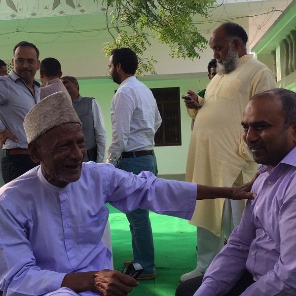 नाम- आलमबादी आज़मीपद- विधायक</