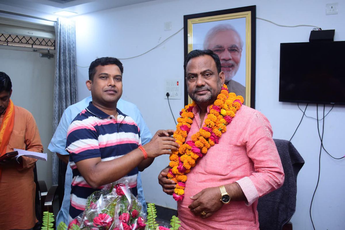 नाम- निर्मल वर्मा
पद-
विधायक(भाजपा), <