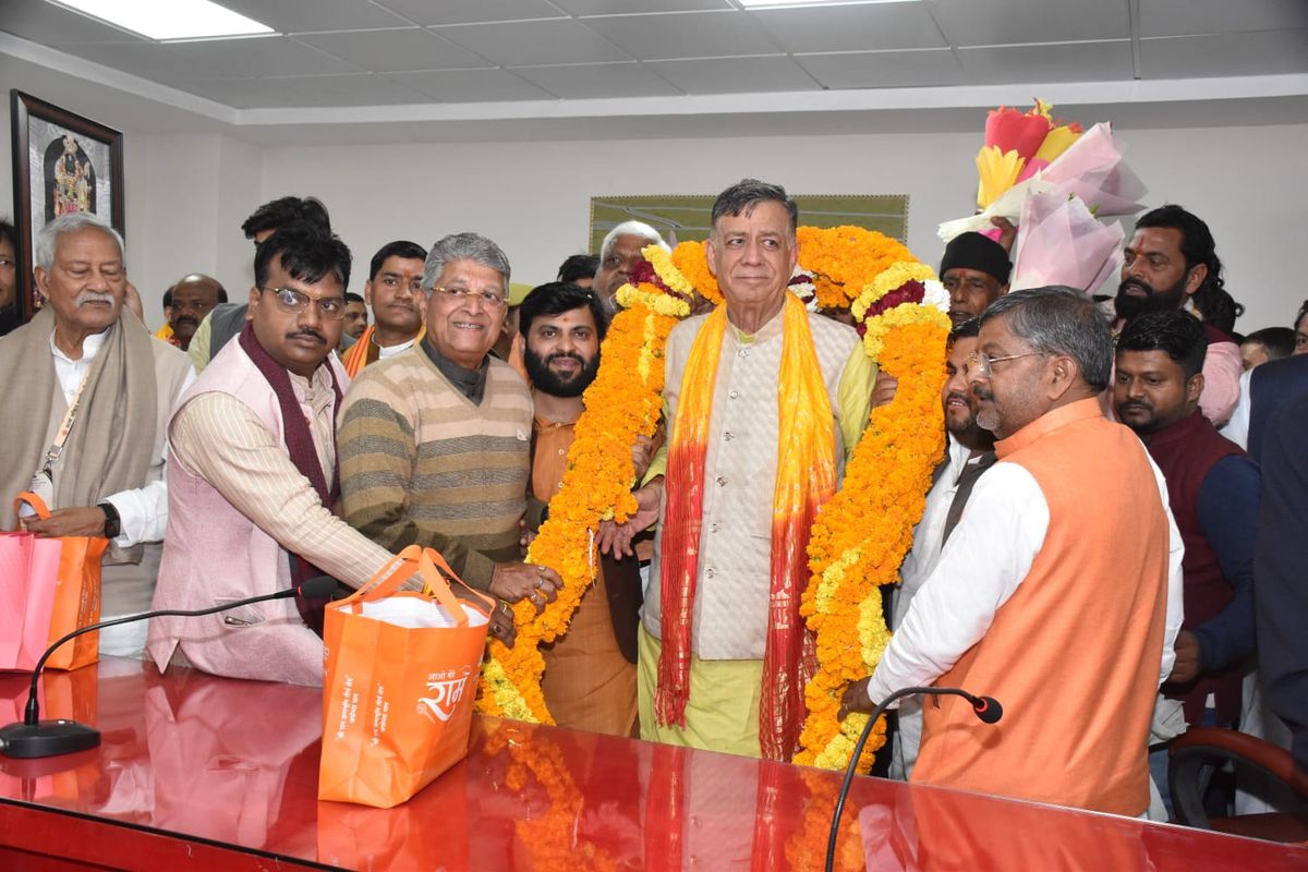 नाम – सतीश महाना पद – विधायक, महाराजपुर (<