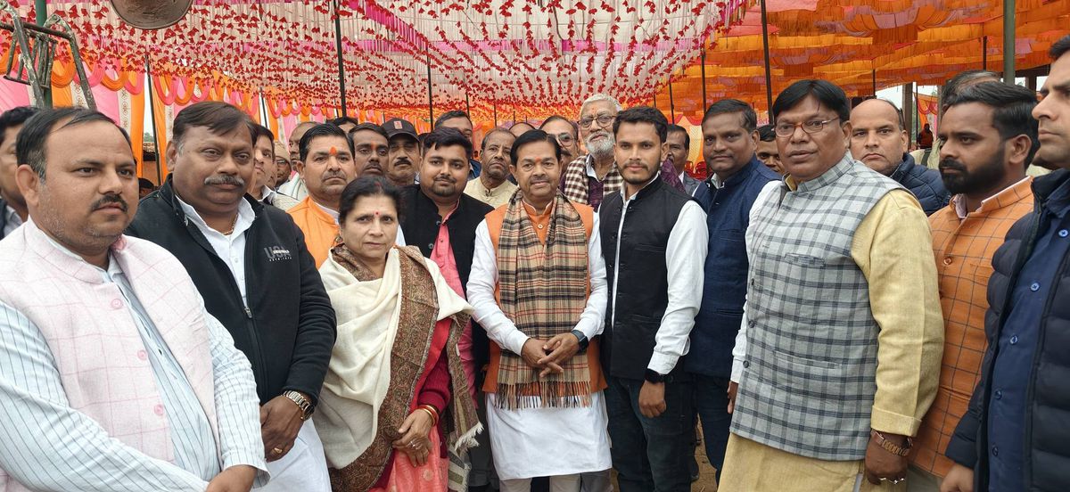 नाम-
अर्चना पाण्डे
पद-
विधायक(भाजपा),
