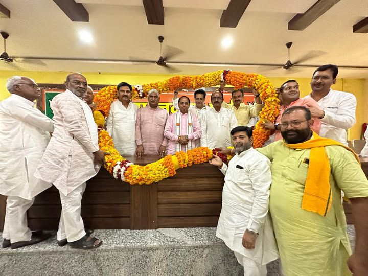 नाम- मुकेश चौधरी
पद- विधायक (बीजेपी),