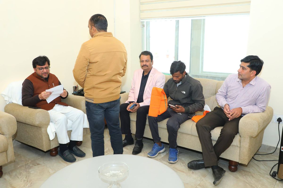 नाम- नितिन अग्रवालपद- विधायक</