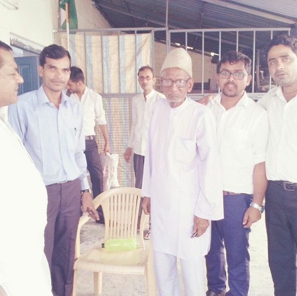 नाम- आलमबादी आज़मीपद- विधायक</