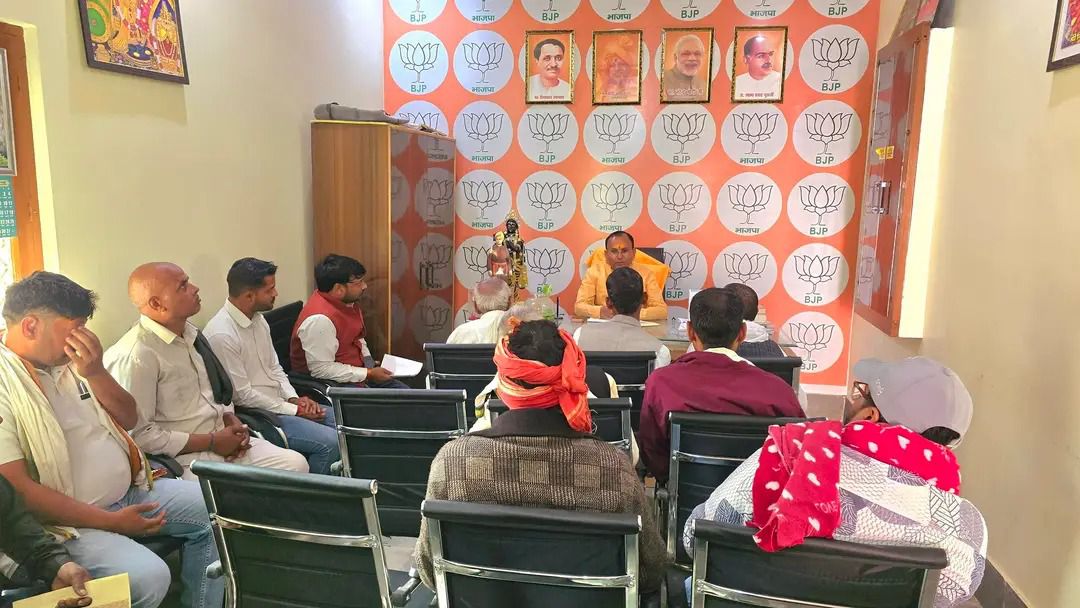 नाम- ठा. मेघश्याम सिंह
पद- विधायक(बीजेपी</