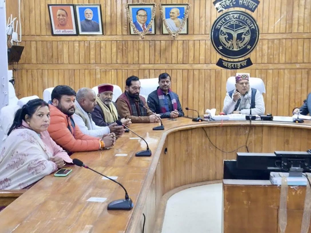 नाम-
सरोज
सोनकर
पद-
विधायक
(भाजपा), बलहा,
उत्तरप्रदेश <