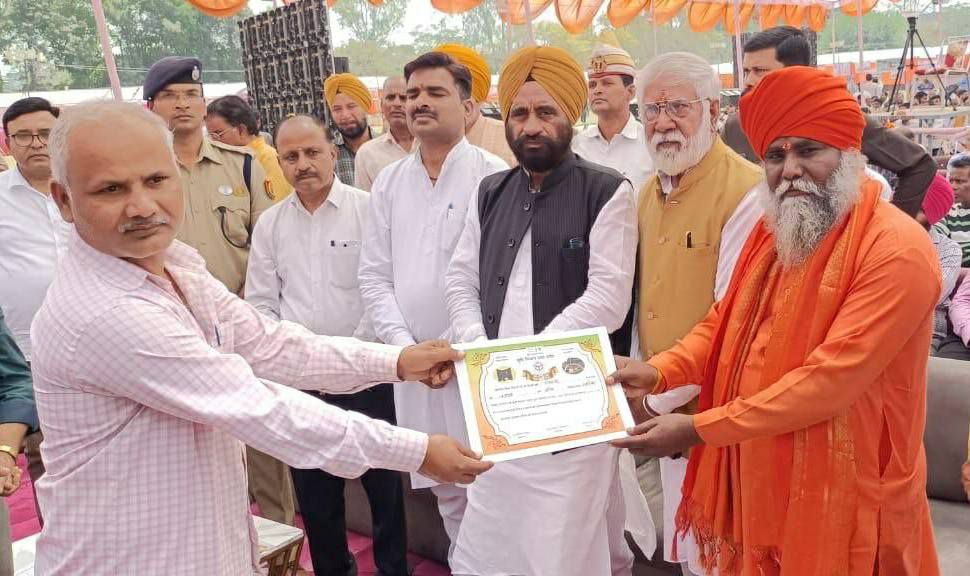 नाम – जयद्रथ उर्फ़ प्रव्क्तानंद
पद – विधायक (<