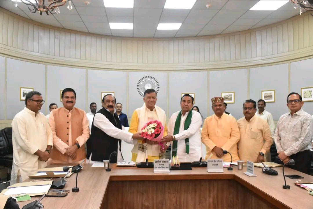 नाम-
इकबाल महमूद 
पद-
विधायक (सपा), संभल</