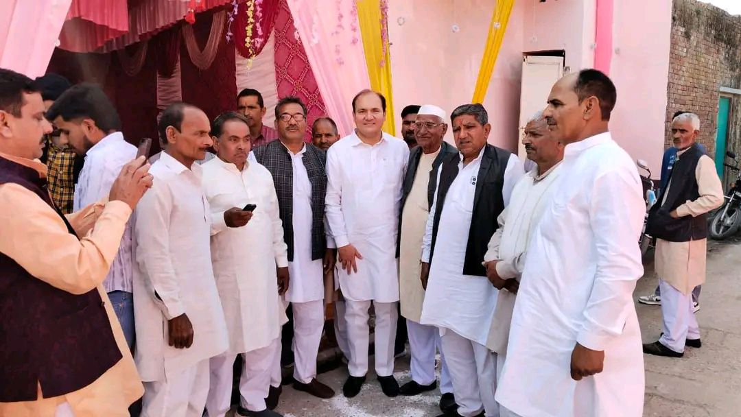 नाम- अशरफ अली खान
पद- विधायक(आरएलडी