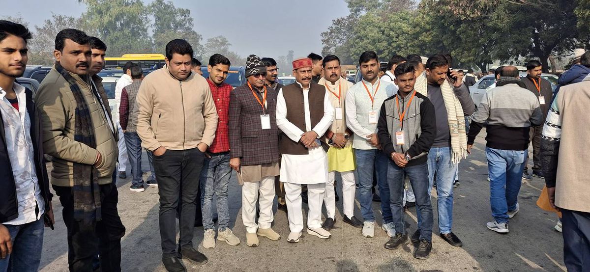 नाम-
योगेश वर्मा
पद-
विधायक(बीजेपी), लखी