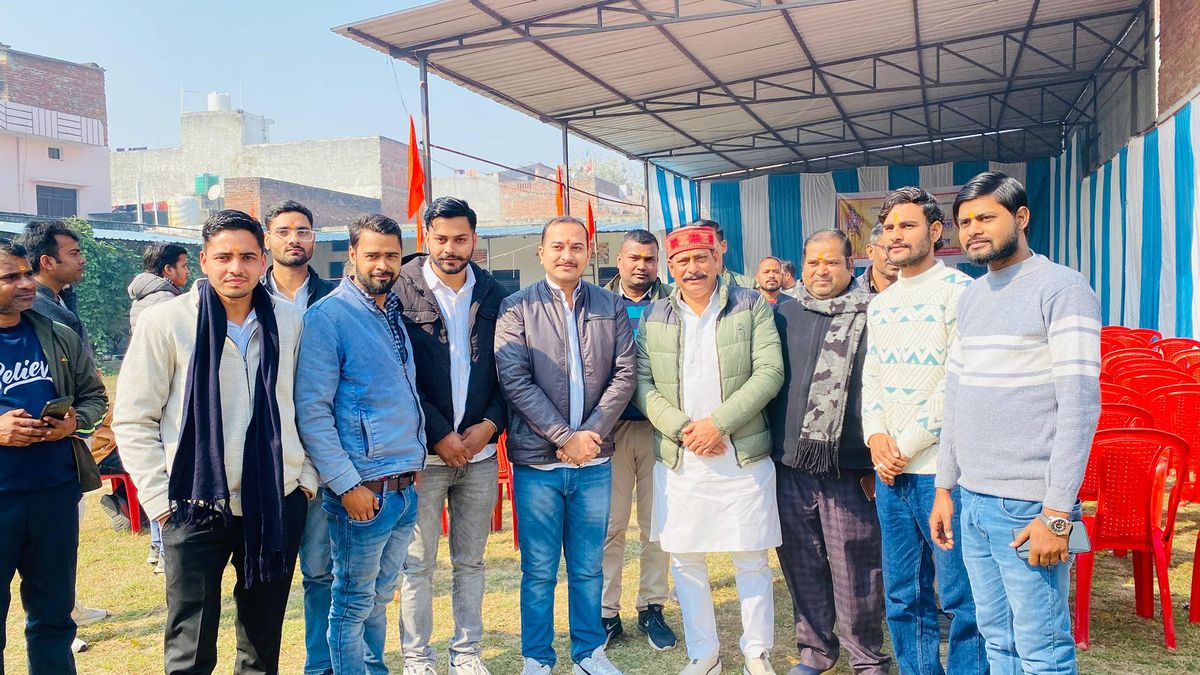 नाम-
योगेश वर्मा
पद-
विधायक(बीजेपी), लखी