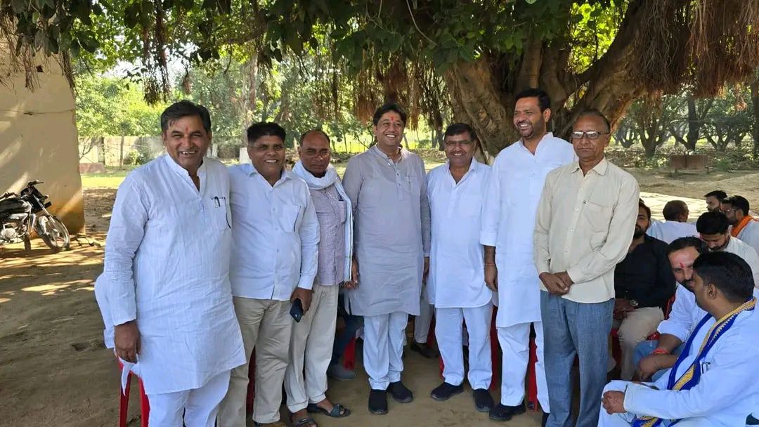 नाम- चंदन चौहान 
पद- विधायक(राष्ट्रीय 