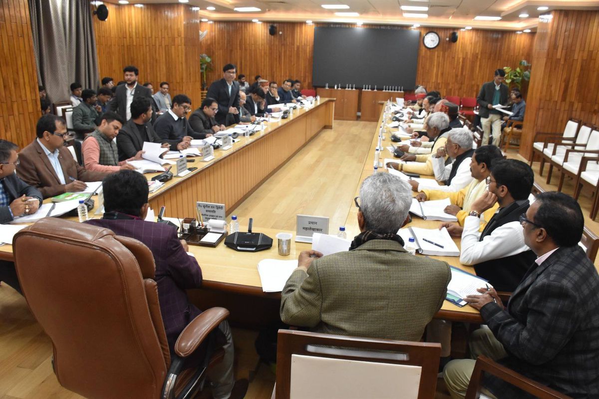 नाम-
सुनील दत्त द्विवेदी 
पद-
विधायक(<