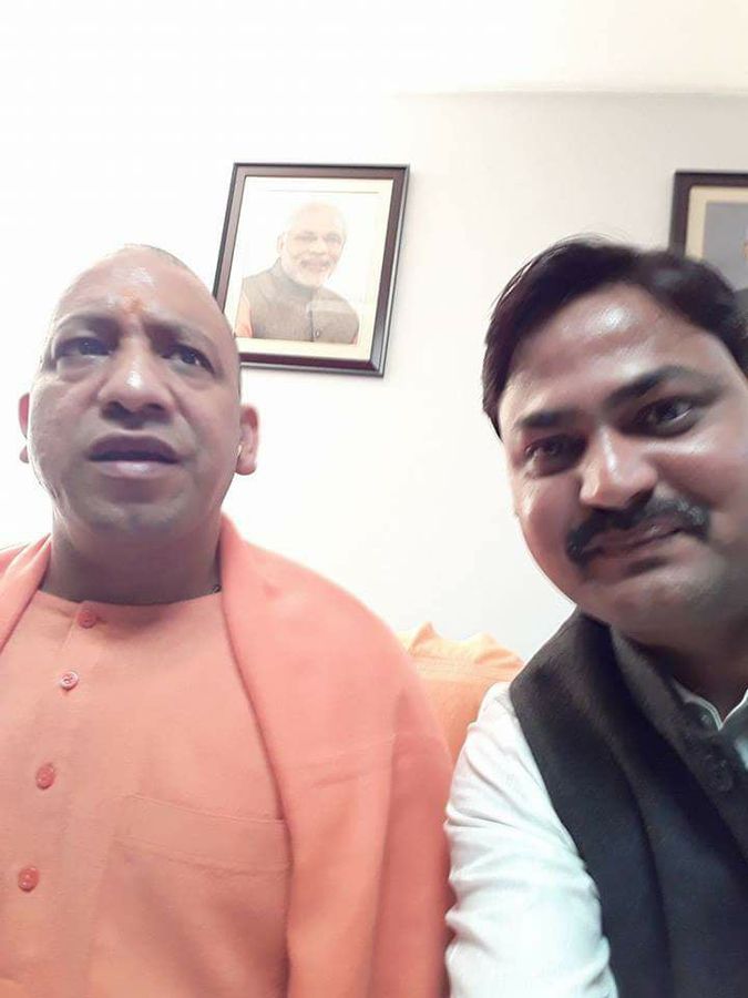 नाम-
सौरभ
सिंह
पद-
विधायक(भाजपा),
कस्ता(खीरी), उत्तरप्रदेश
नवप्रर्वतक कोड- 71189432<