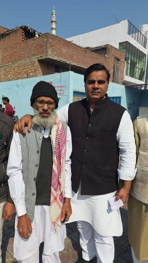 नाम-
मोहम्मद फहीम इरफ़ान
पद-
विधायक(सपा