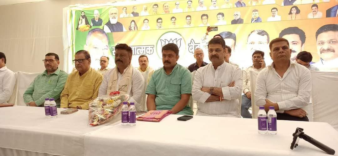 नाम-
रितेश कुमार गुप्ता 
पद-
विधायक (भाजपा