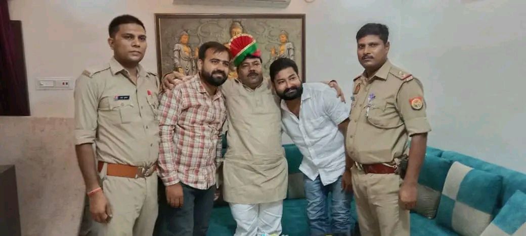 नाम
: राघवेंद्र कुमार सिंहपद
: विधायक (