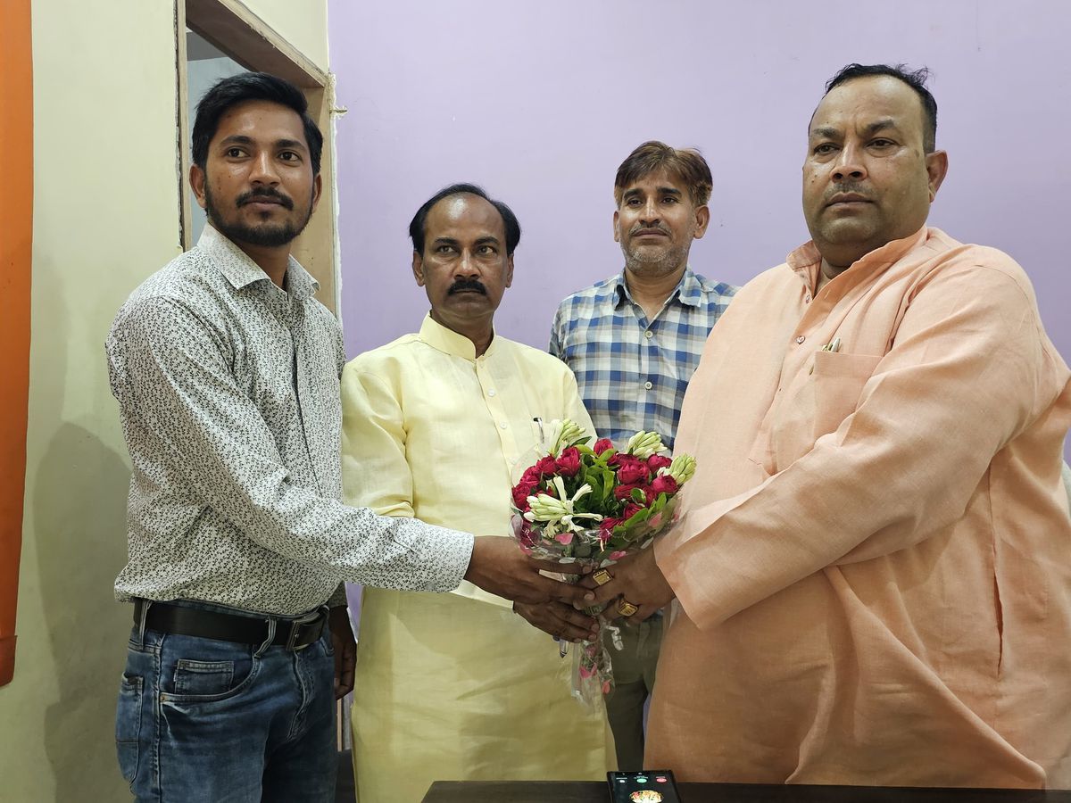 नाम-
विरेंद्र सिंह लोधी
पद-
विधायक(<