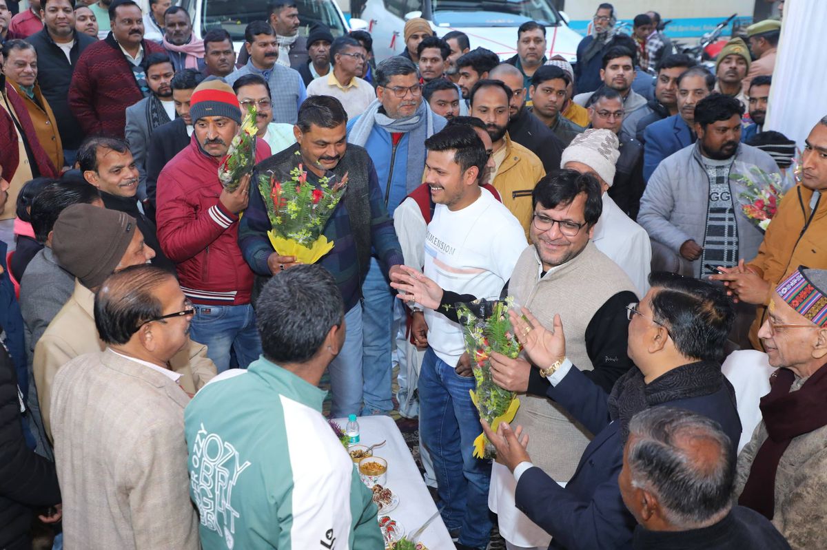 नाम- नितिन अग्रवालपद- विधायक</