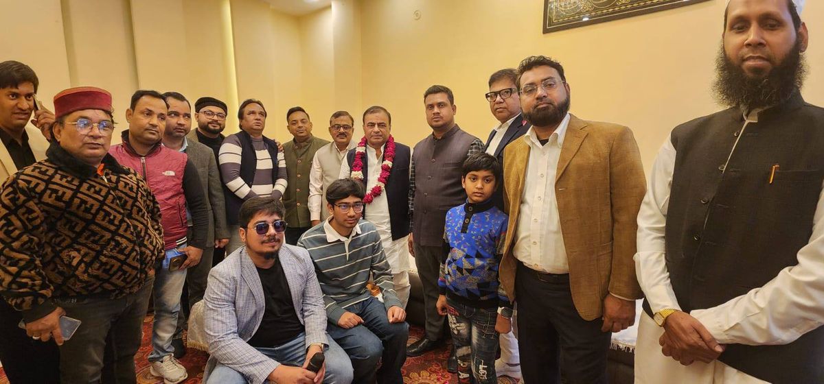 नाम-
मोहम्मद हसन “रूमी”

पद-
विधायक(