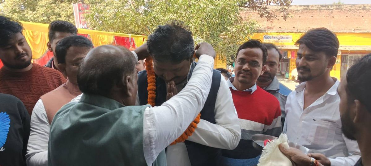 नाम- अनिल कुमार मौर्यापद- विधायक (बीजेपी),घोरावाल, सोनभद्र नवप्रर्वतक कोड- 71189393