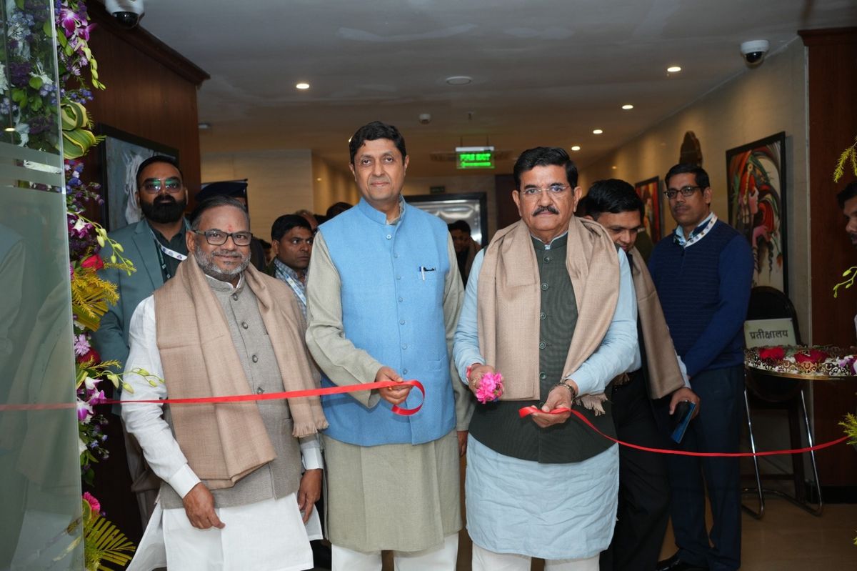 नाम- उज्ज्वल रमण सिंह
पद- विधायक (