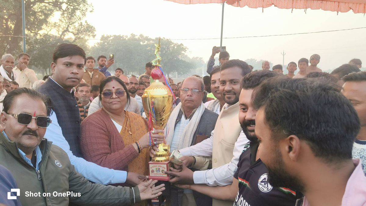 नाम
: कृष्णा पासवान
पद : विधायक (भाजपा), <