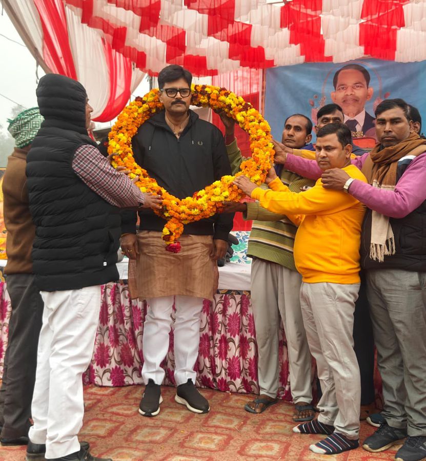 नाम- अभय सिंह
पद- विधायक (समाजवादी पार्टी),
गोसाईगंज,
फैज़ाबाद
नवप्रर्वतक कोड- 71187790 