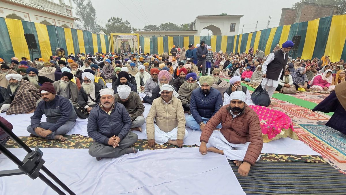 नाम-
बाबूराम पासवान
पद-
विधायक(बीजेपी), प