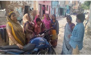 ट्रांसपोर्ट नगर के पार्षद ने बस्ती क्षेत्र टुनटुनिया फाटक पर  सुनी जनता की समस्याएं