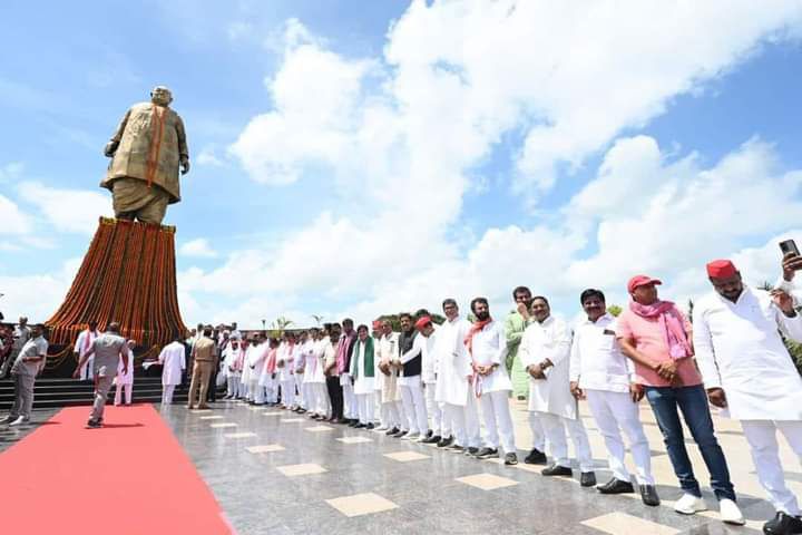 जनेश्वर मिश्र की 91वीं जयंती एवं उनके संघर्षशील जीवन पर विचार गोष्टी का किया आयोजन- हाल ही म