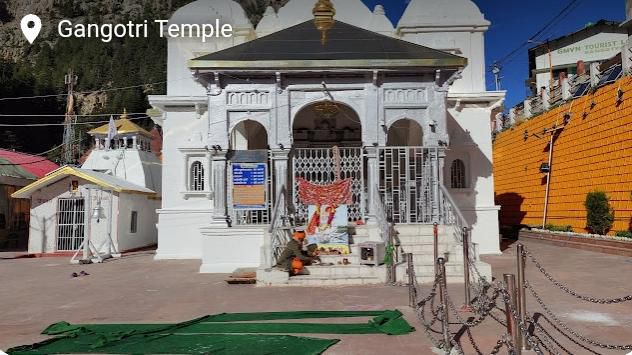  संक्षिप्त परिचय -     उत्तरकाशी , जिसका सामान्य भाषा में अर्थ है उत्तर की काशी , यह भारत के उत्तराख
