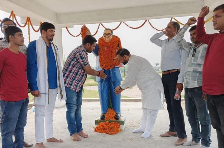 सकरा सभा चौक में सचिन राम ने मनाई, बाबा साहब की 133वीं जयंती-बीते दिवस सकरा सभा चौक में, भाजपा बिहार