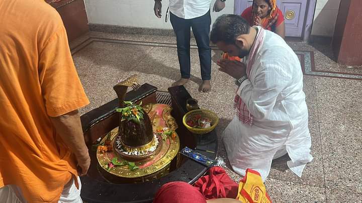 अपने जन्मदिन के अवसर पर सकरा प्रखंड के निकट स्थित भगवान शिव मंदिर के किए दर्शन प्राप्त-बीते दिवस