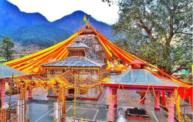  संक्षिप्त परिचय -     उत्तरकाशी , जिसका सामान्य भाषा में अर्थ है उत्तर की काशी , यह भारत के उत्तराख