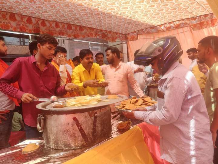 हिंदू महासभा के राष्ट्रीय कोषाध्यक्ष एवं कायस्थ फाउंडेशन संस्थान के उपाध्यक्ष संजय श्रीवास्तव द्वारा