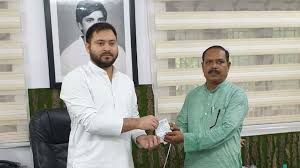 पूरा नाम: भरत बिंद जन्म: 15 मई 1958
जन्मस्थान: सिलोटा गाँव, चेनपुर प्रखंड, कैमूर जिला (भभुआ), बि