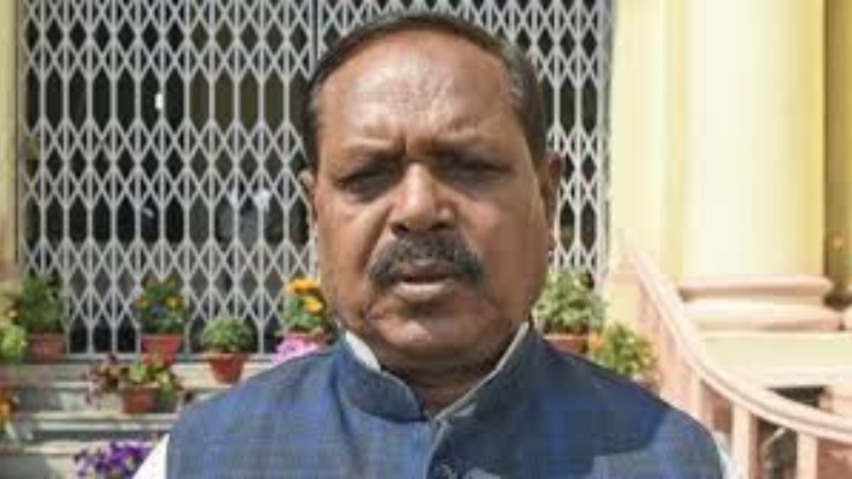 पूरा नाम: भरत बिंद जन्म: 15 मई 1958
जन्मस्थान: सिलोटा गाँव, चेनपुर प्रखंड, कैमूर जिला (भभुआ), ब