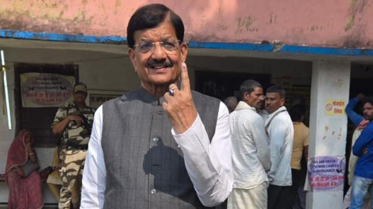 नाम : डॉ. मुरारी मोहन झा
पद : विधायक, केवटी विधानसभा क्षेत्र (बिहार)राजनीतिक क्षेत्र : बिहार विधान स